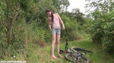 Mia Evans - Cute skinny babe Mia Evans gets horny during bike riding - sunporno.com