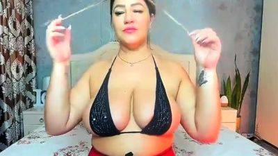 BBW with big boobs on webcam 3 gives ca - drtuber