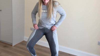Girl Desperately Peeing In Her Pajama Pants - upornia